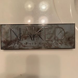 NAKED smoky palette